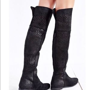 Seychelles Anthropologie Black Victory Croc Over The Knee Boots Leather size 7.5